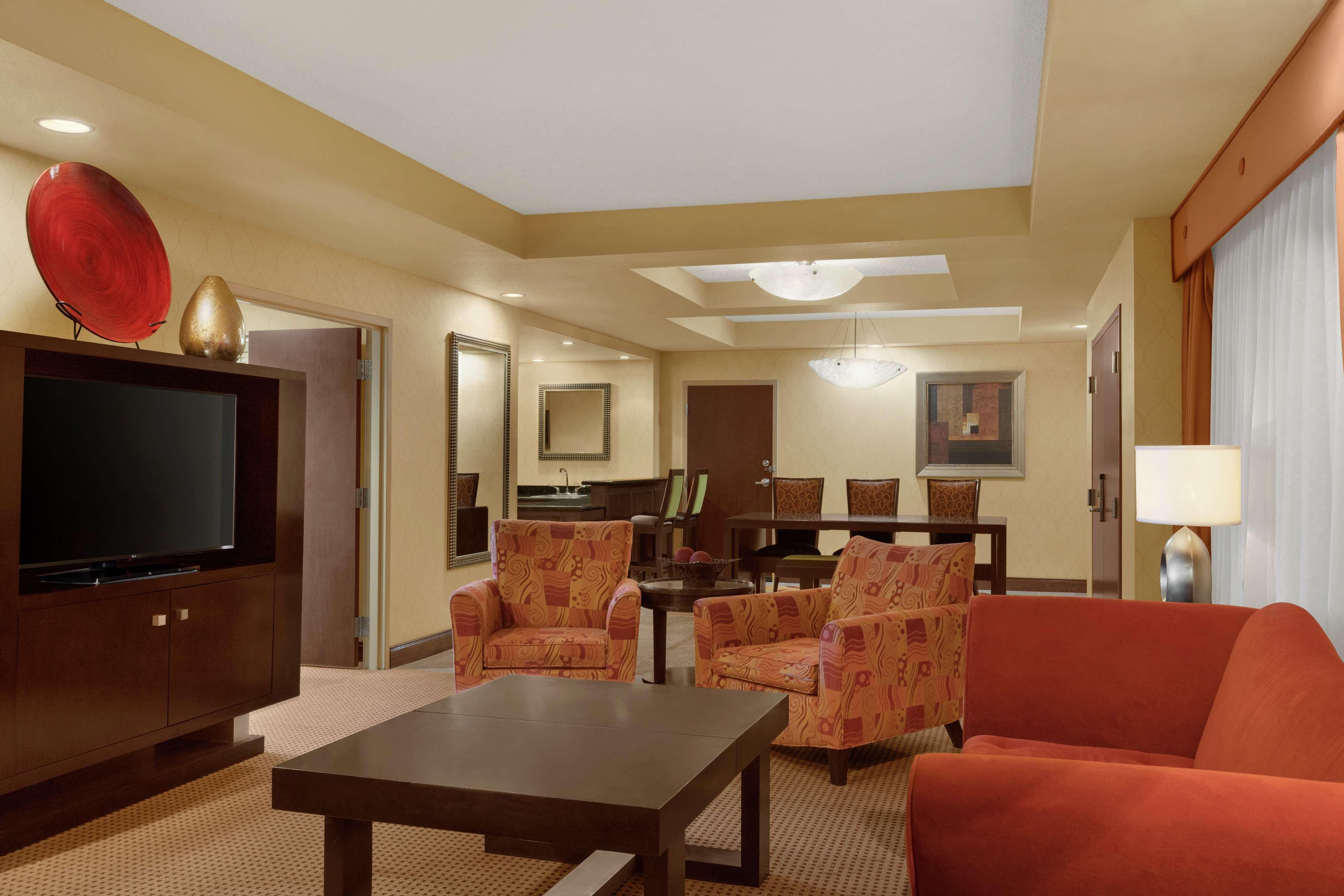 Embassy Suites Huntsville Ngoại thất bức ảnh