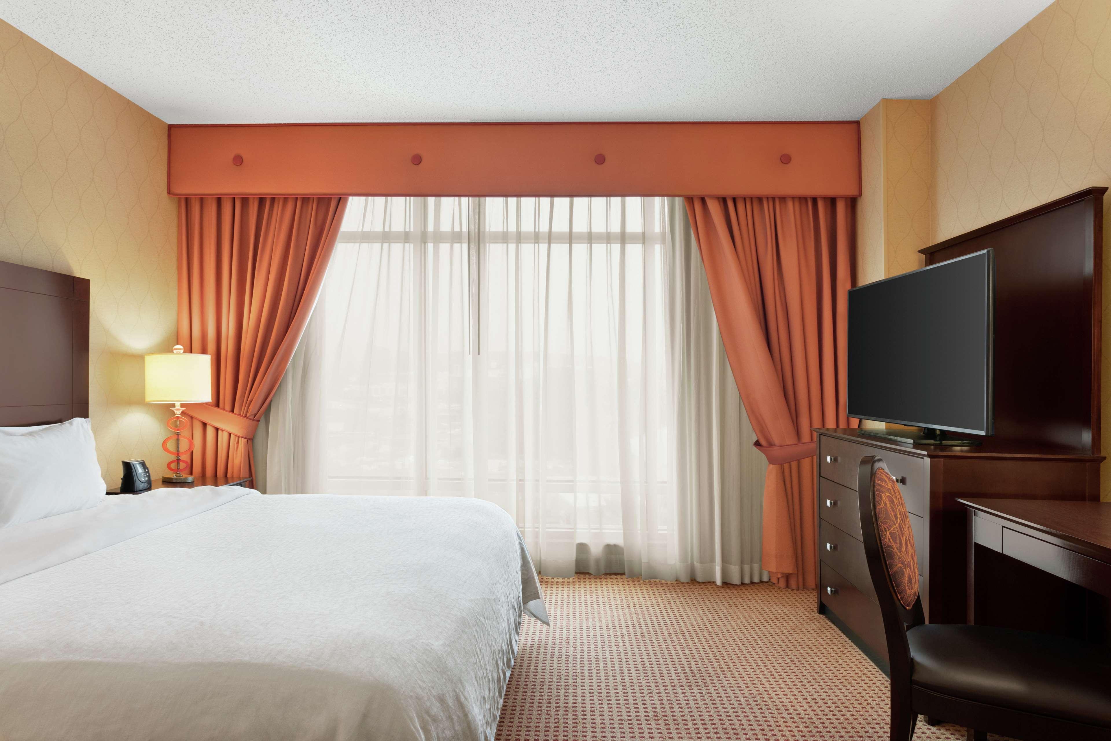 Embassy Suites Huntsville Ngoại thất bức ảnh