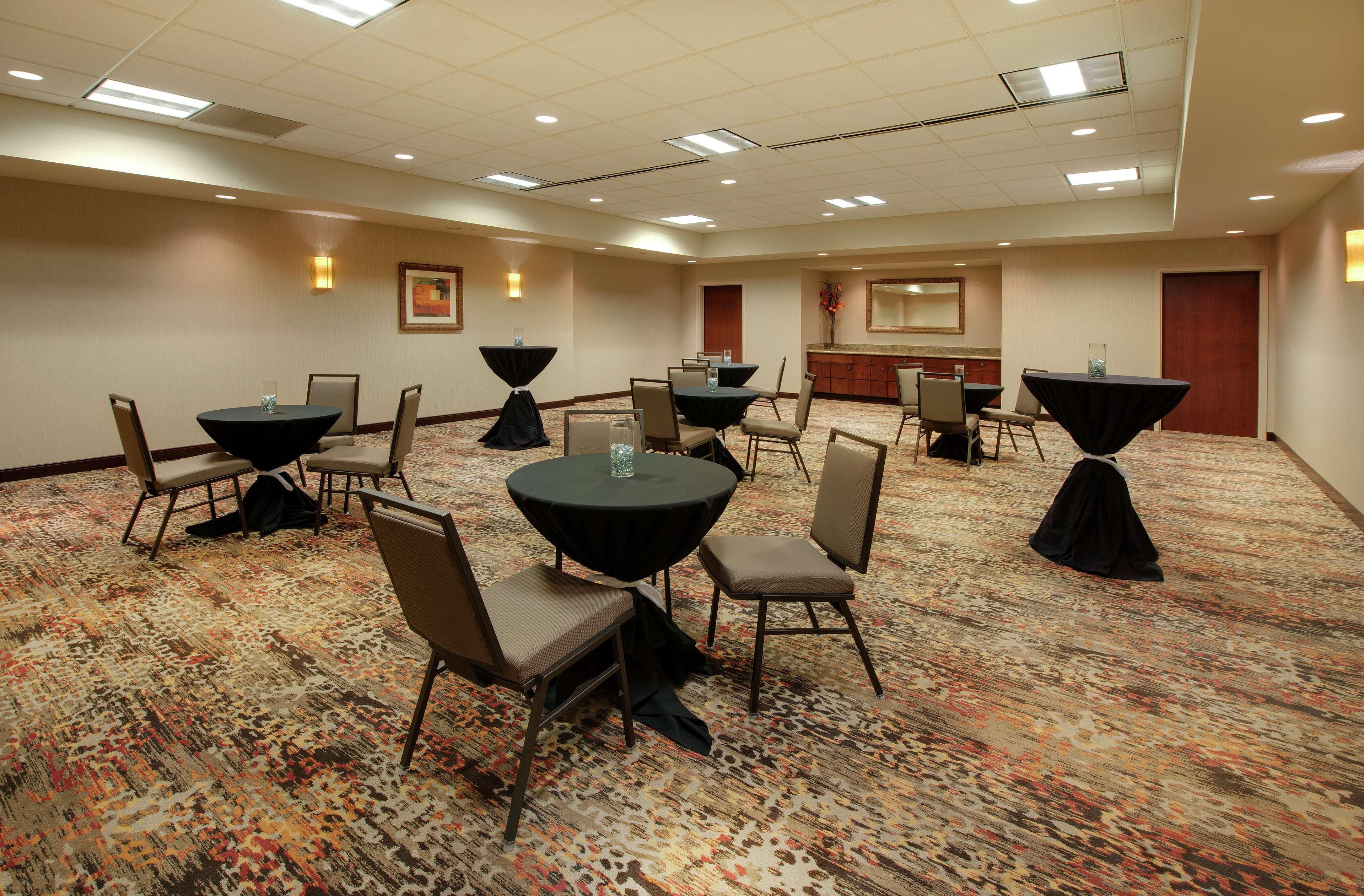 Embassy Suites Huntsville Ngoại thất bức ảnh