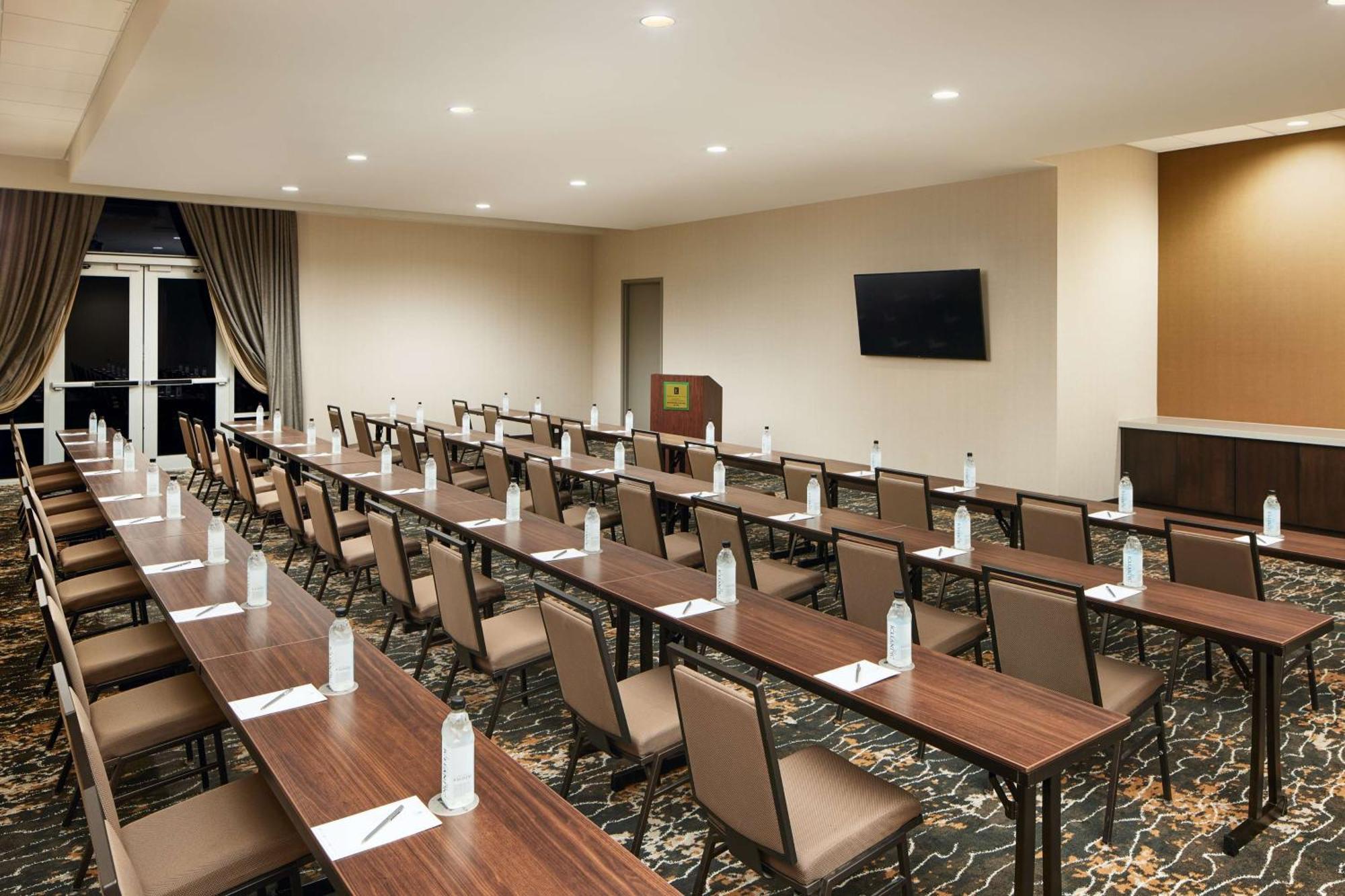 Embassy Suites Huntsville Ngoại thất bức ảnh