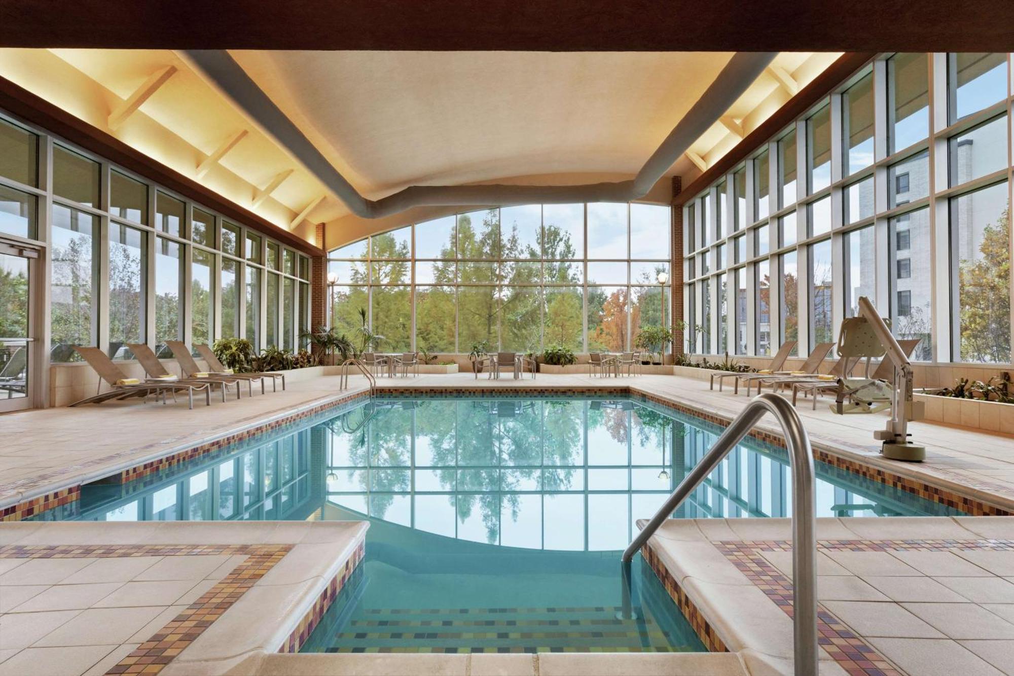Embassy Suites Huntsville Ngoại thất bức ảnh